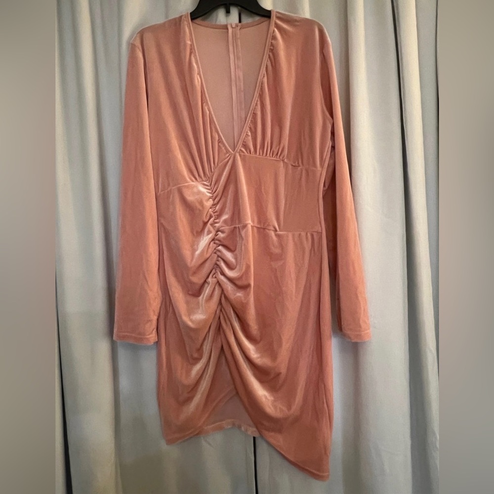 Velour baby pink dress sz xl